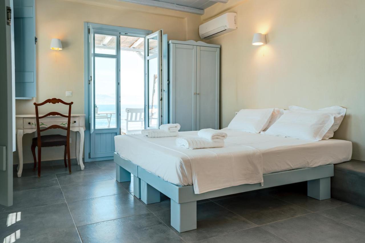 Makares Aparthotel Donoussa Exterior photo